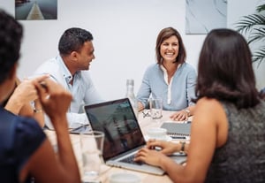 Une réunion du comité social et économique réunit pour mettre en place le télétravail dans leur entreprise.