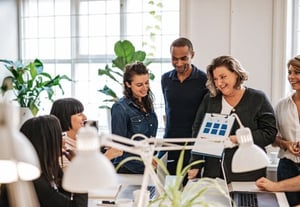 Réunion calculant et proclamant les résultats des élections du CSE.