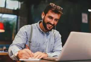 Salarié s'informant sur le nombre de membres qui doivent composer le CSE.