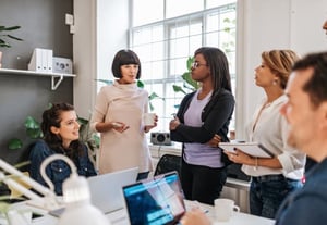 Réunion permettant de comprendre le délais et le mode de convocation à une AG.